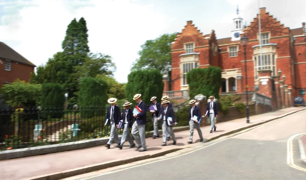 How to Choose the Right School When Relocating: A Guide for Families